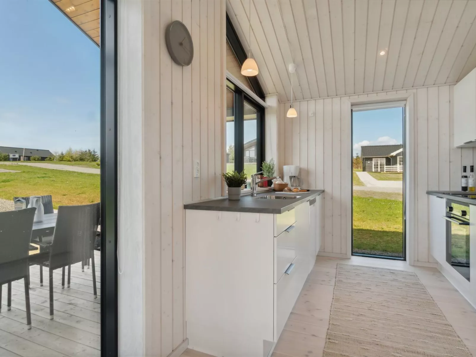 "Enisa" - 800m from the sea-Binnen