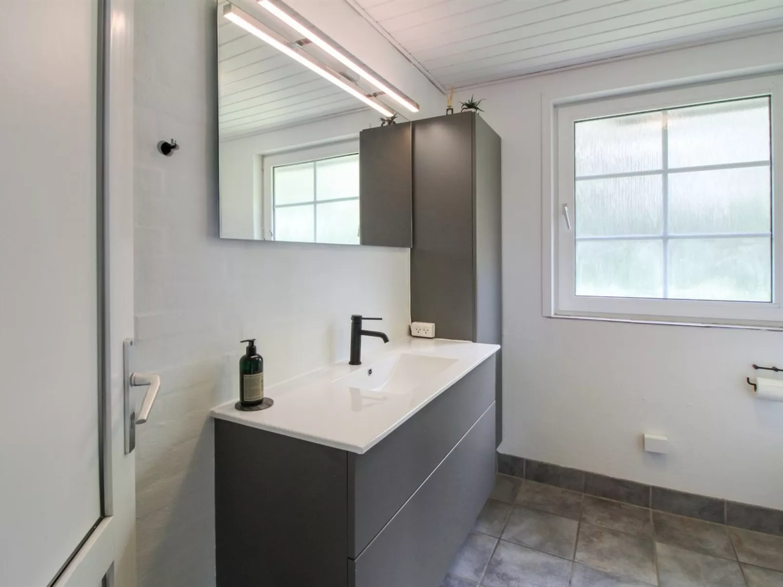 "Joona" - 12km from the sea-Binnen