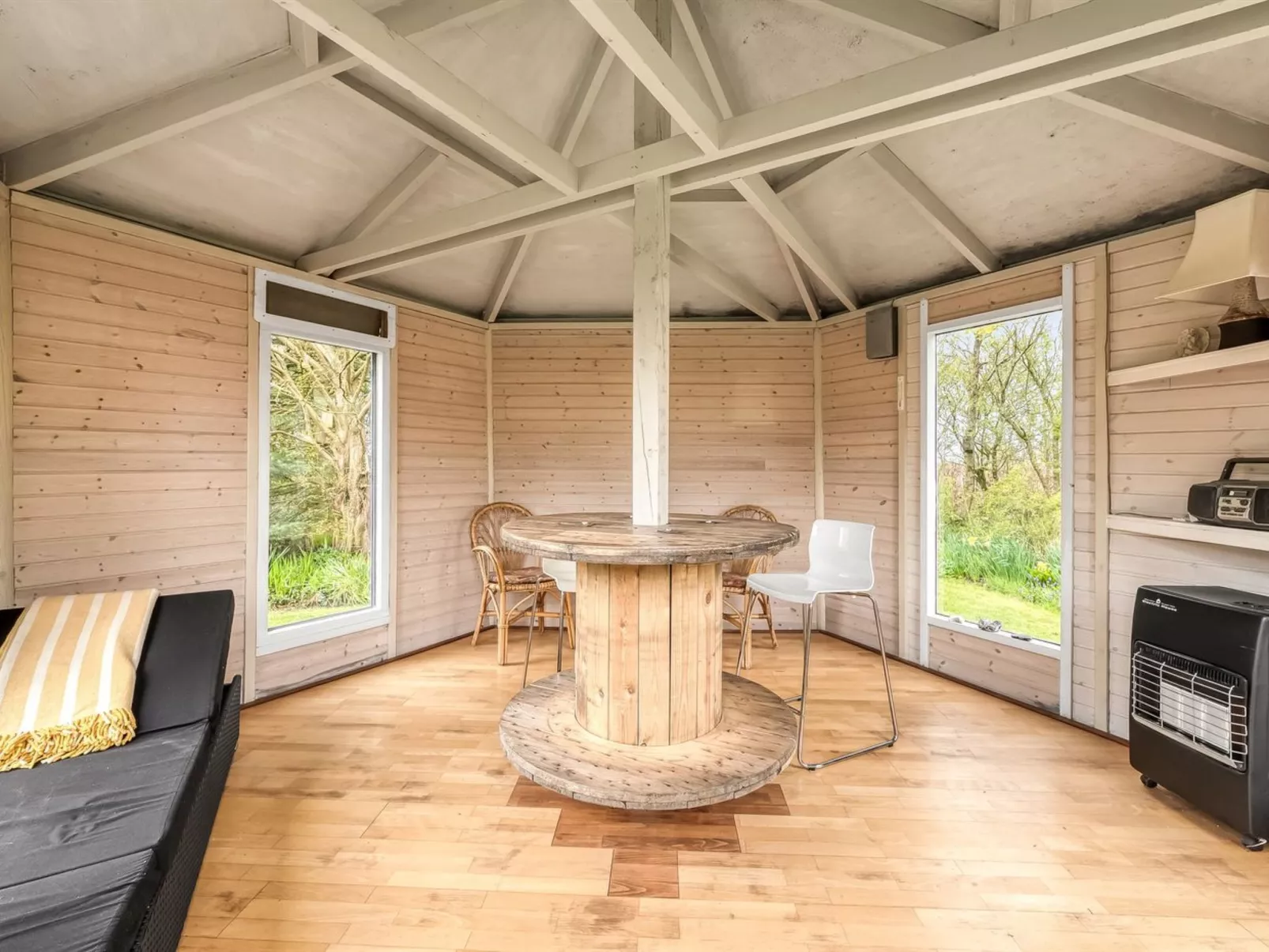 "Soria" - 600m to the fjord-Binnen