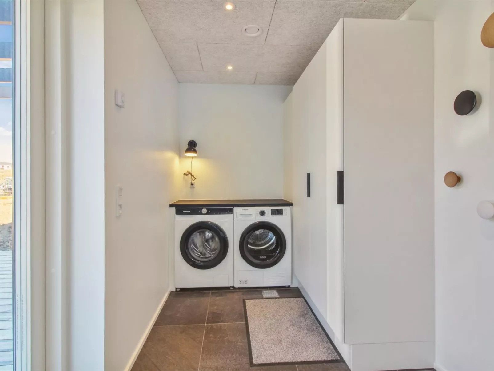 "Esme" - 400m from the sea-Binnen