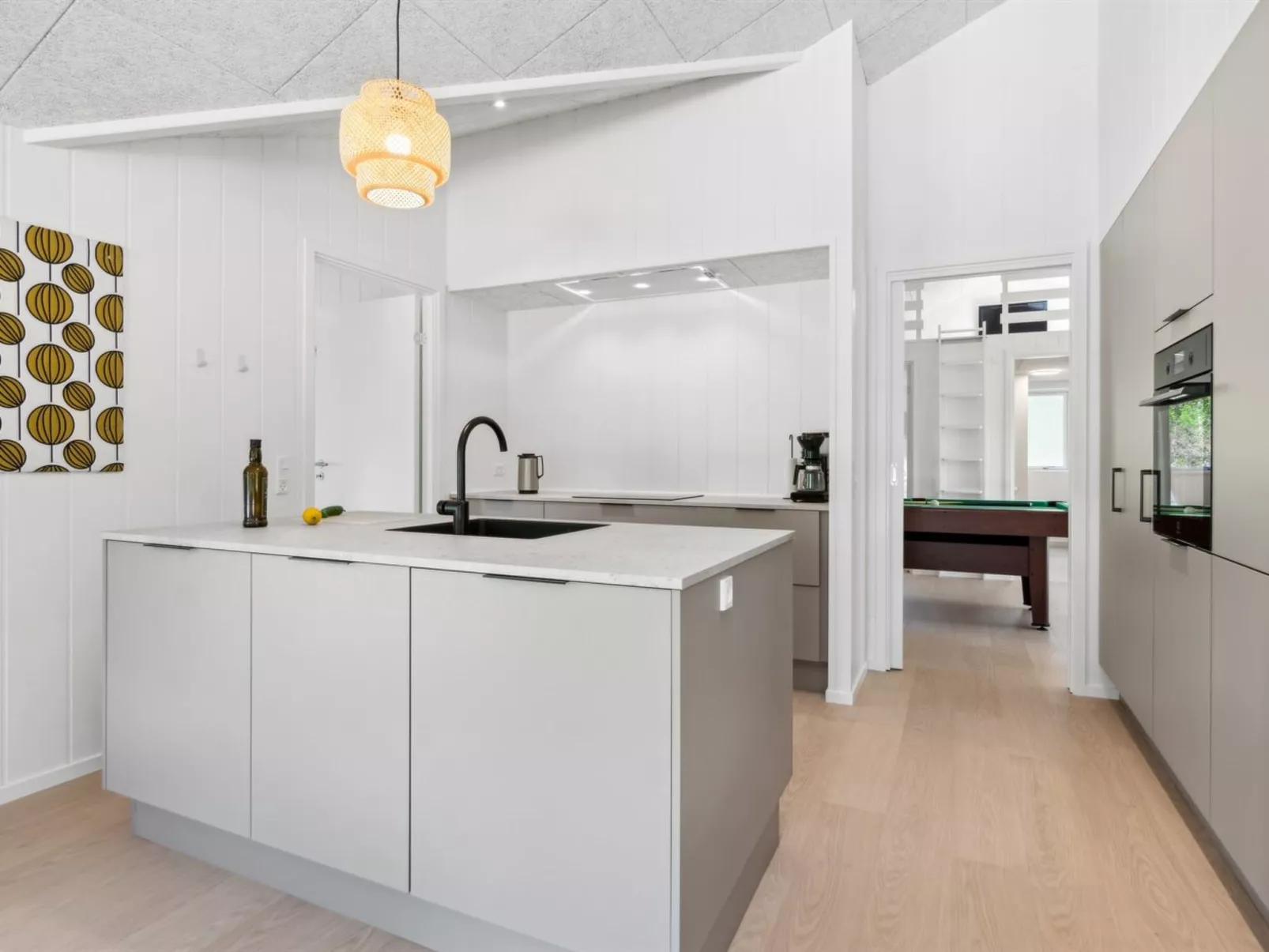 "Nicolas" - 500m from the sea-Binnen