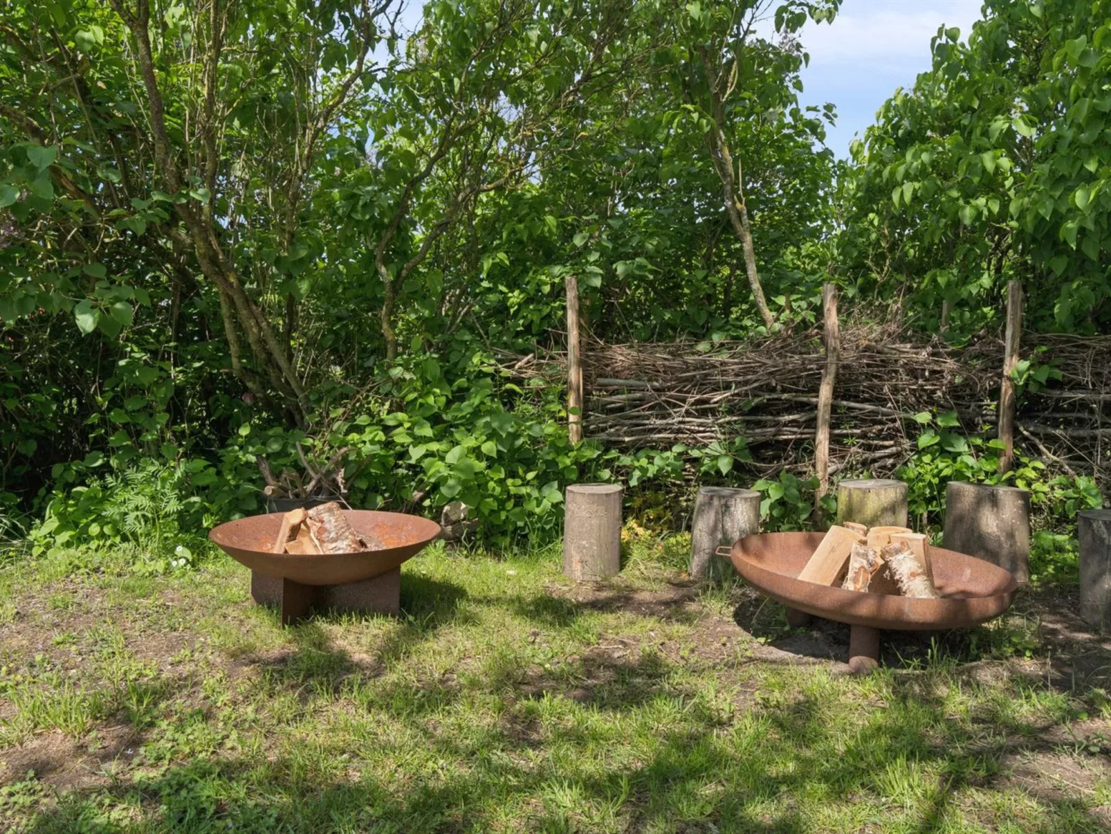 "Adrienne" - 6.4km from the sea-Buiten