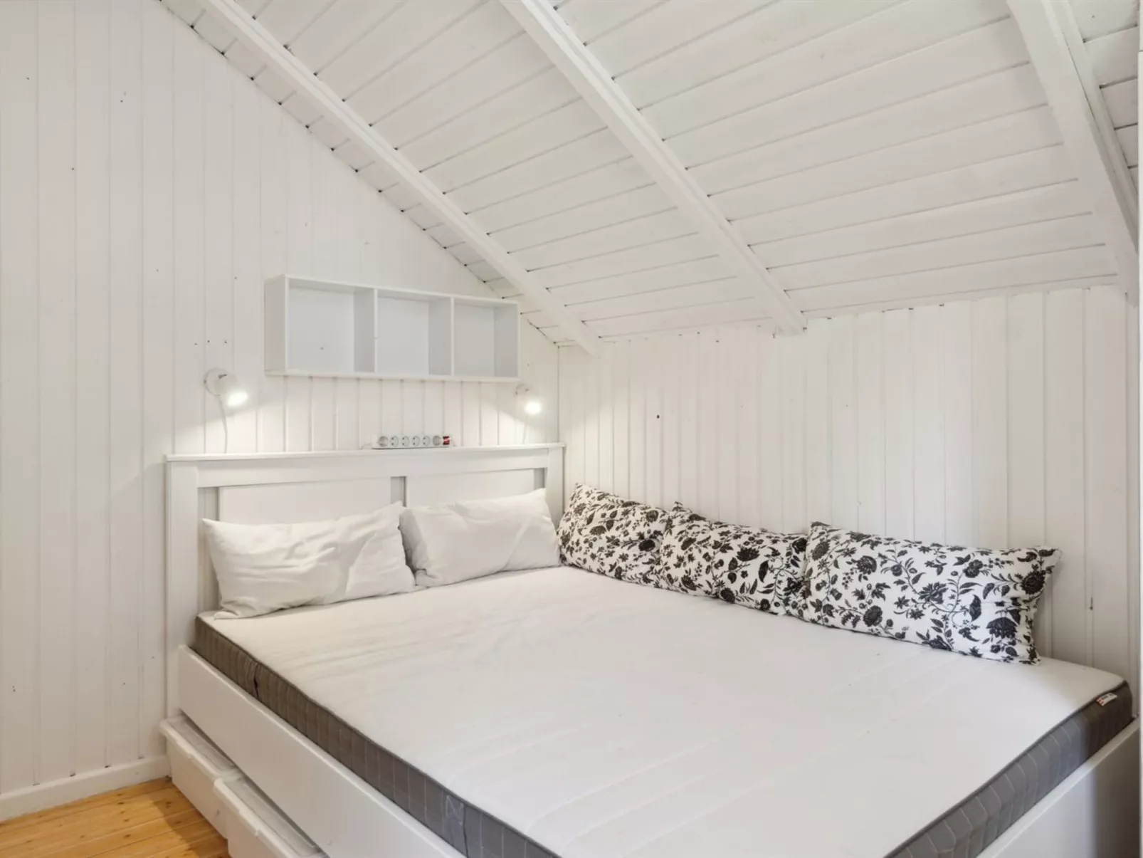 "Lennart" - 4km from the sea-Binnen