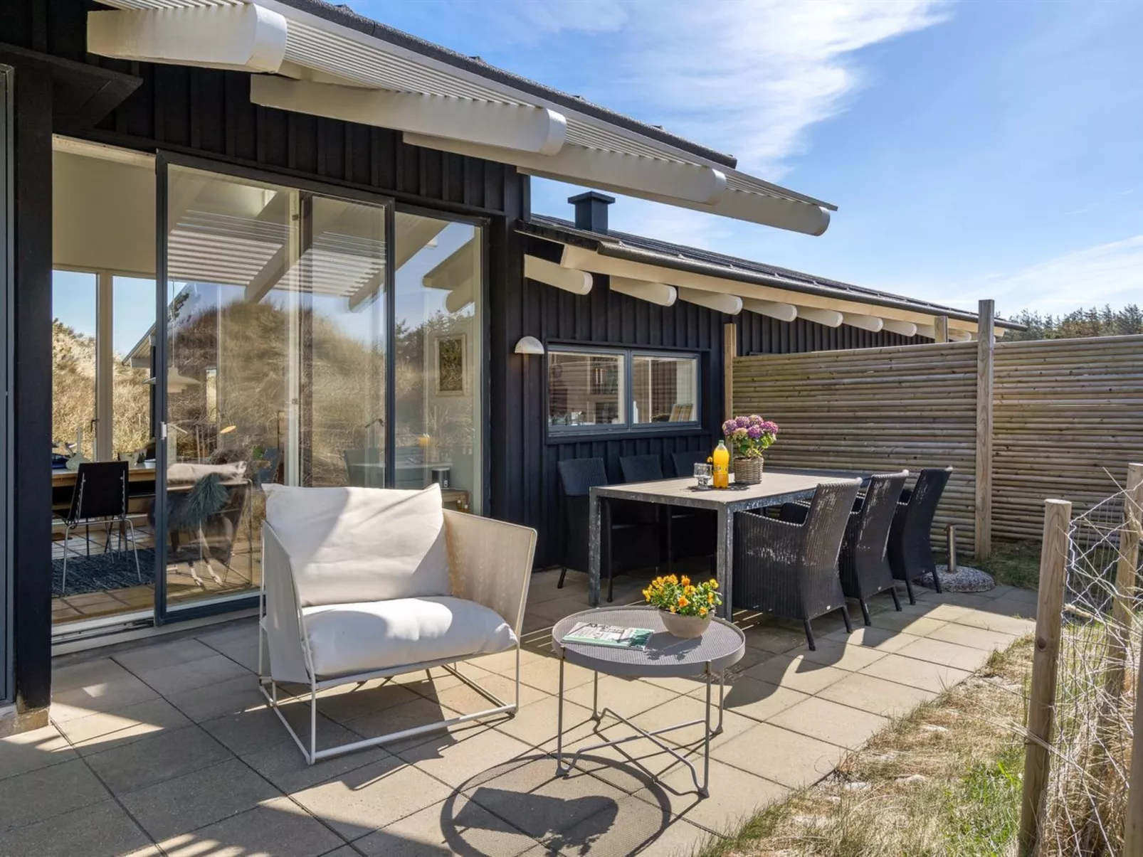 "Annrike" - 400m from the sea-Buiten