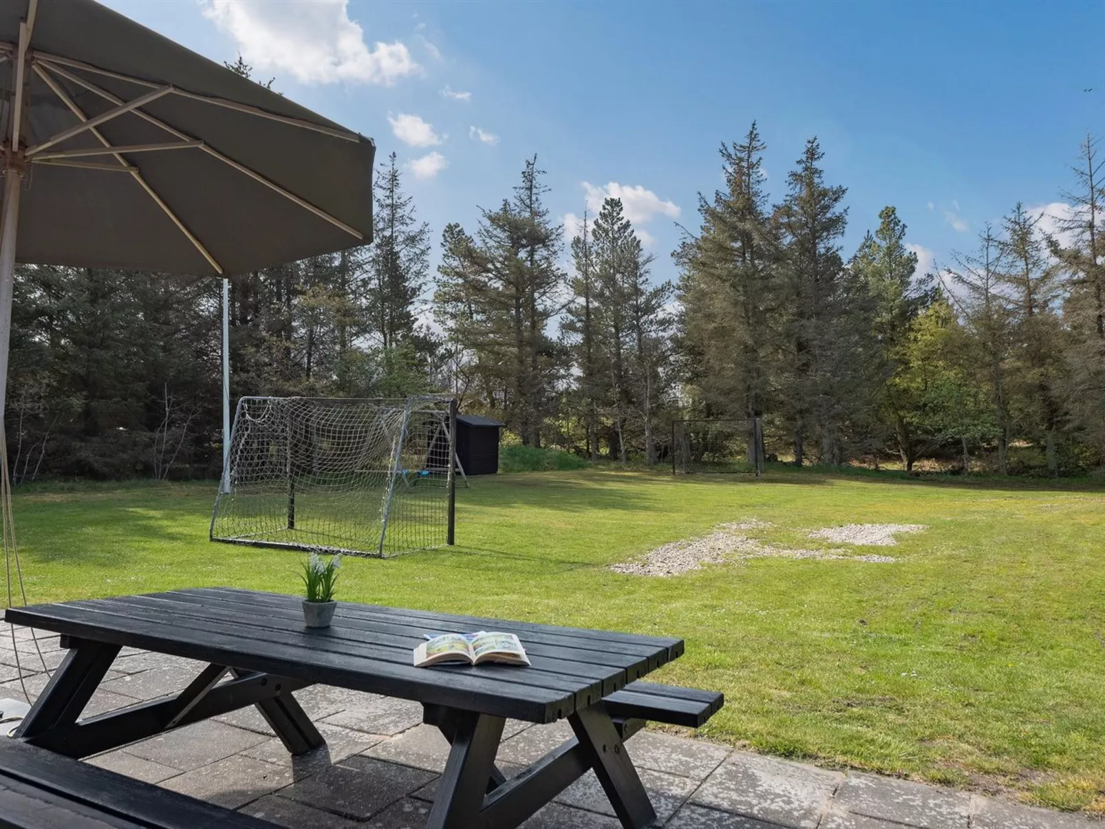 "Darina" - 1.5km from the sea-Buiten