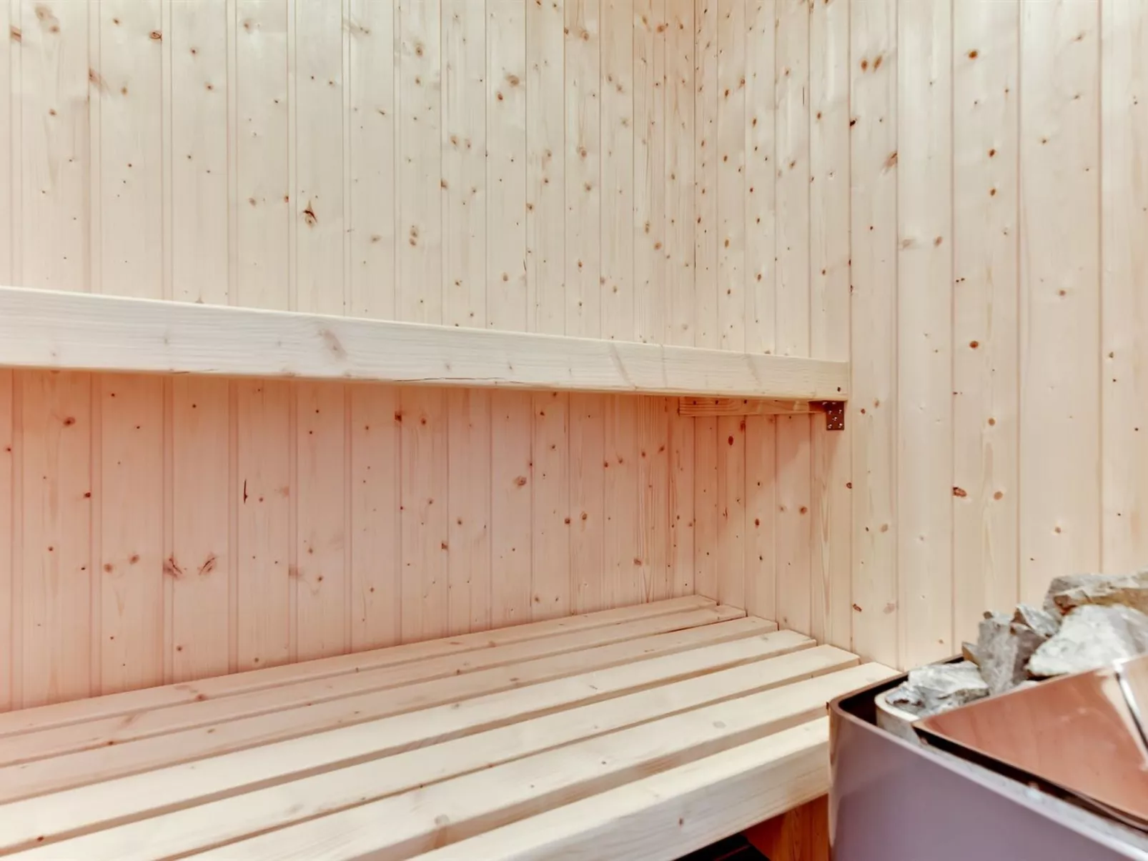 "Sada" - 12km from the sea-Binnen