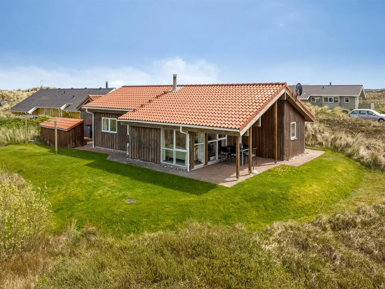 "Hughe" - 200m from the sea-Buiten