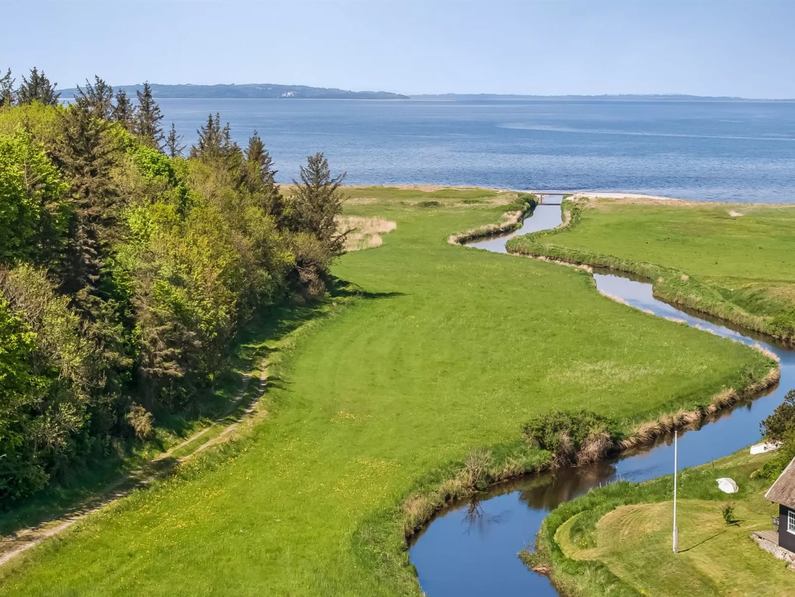 "Ejnarine" - 600m to the fjord-Buiten