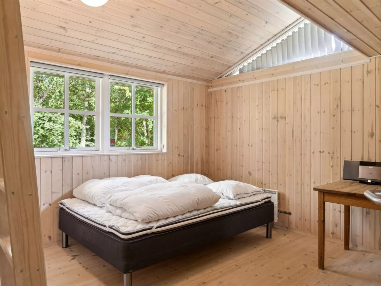 "Launo" - 1.1km to the fjord-Binnen