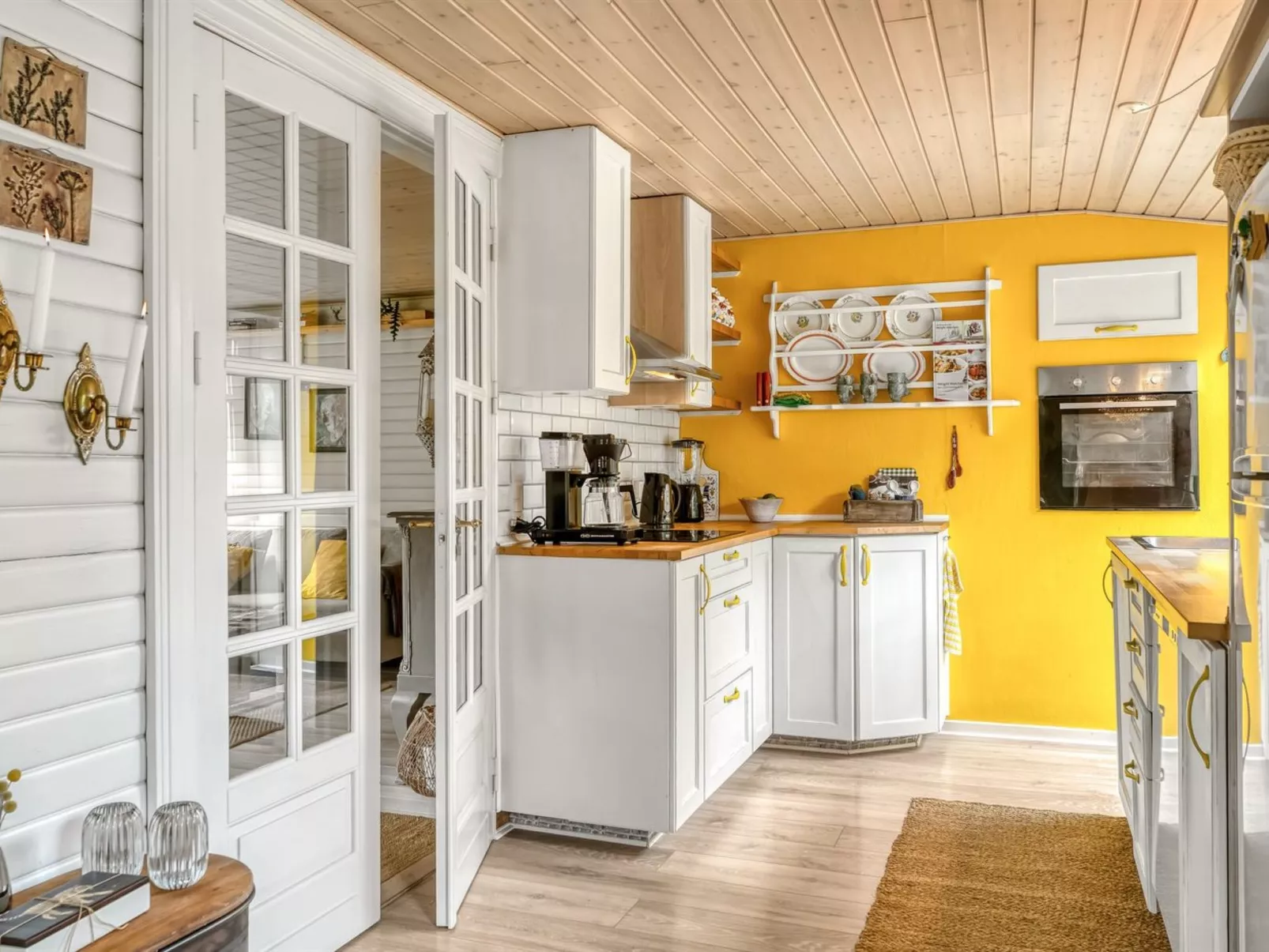 "Ellinore" -  from the sea-Binnen