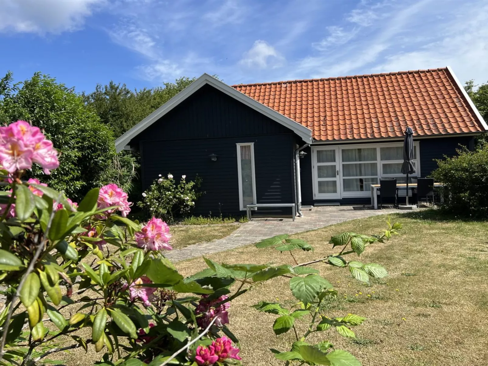 "Skyler" - 250m from the sea-Buiten