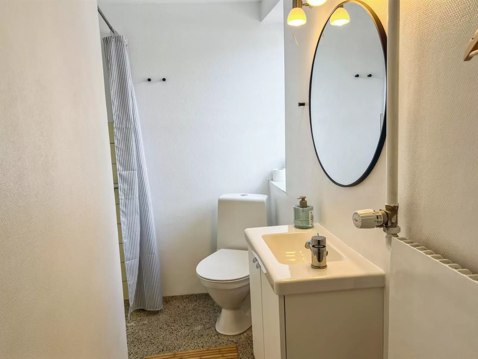 "Garbine" - 1.5km from the sea-Binnen