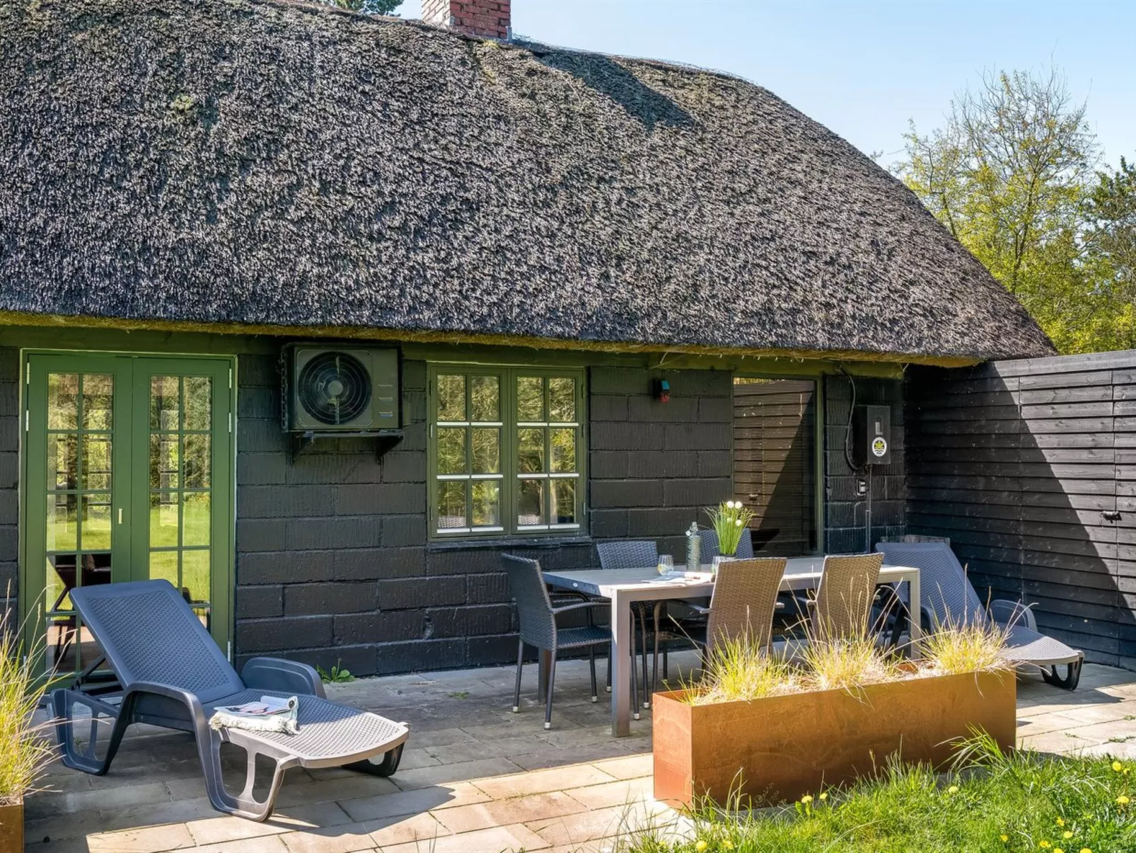 "Matilda" - 1.6km from the sea-Buiten