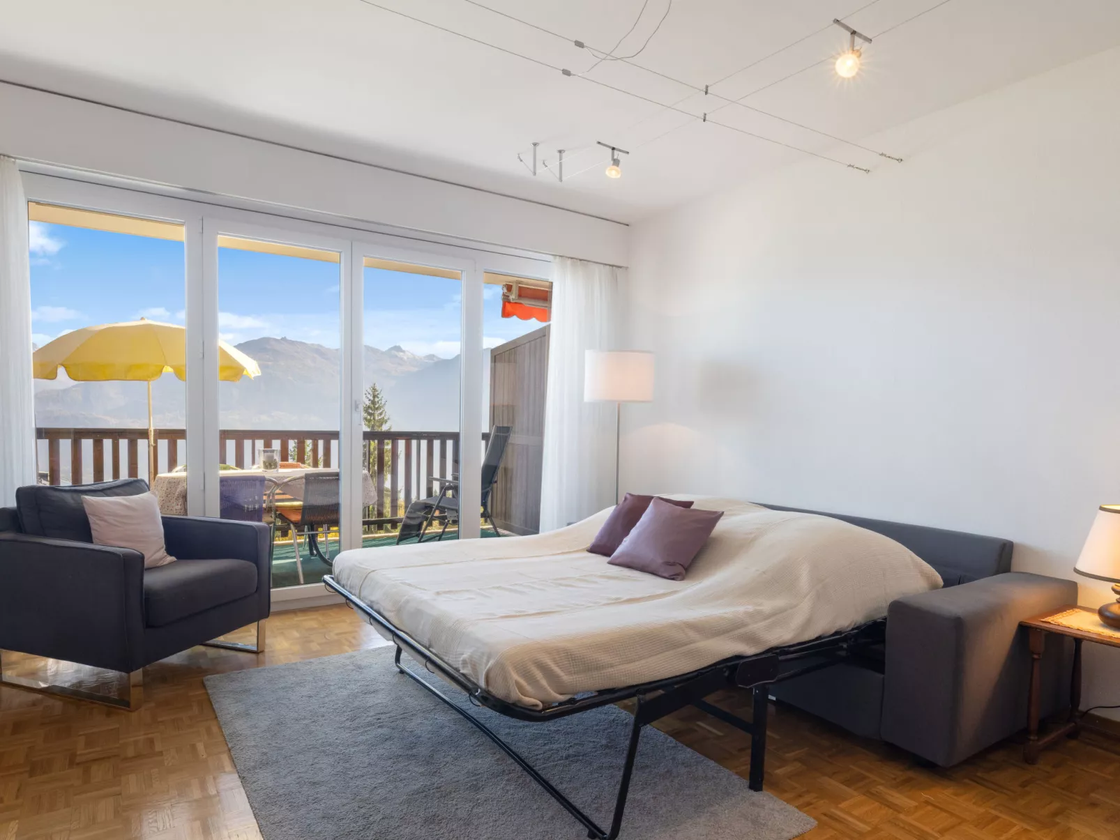 Marigny Dent-Blanche 25-Binnen