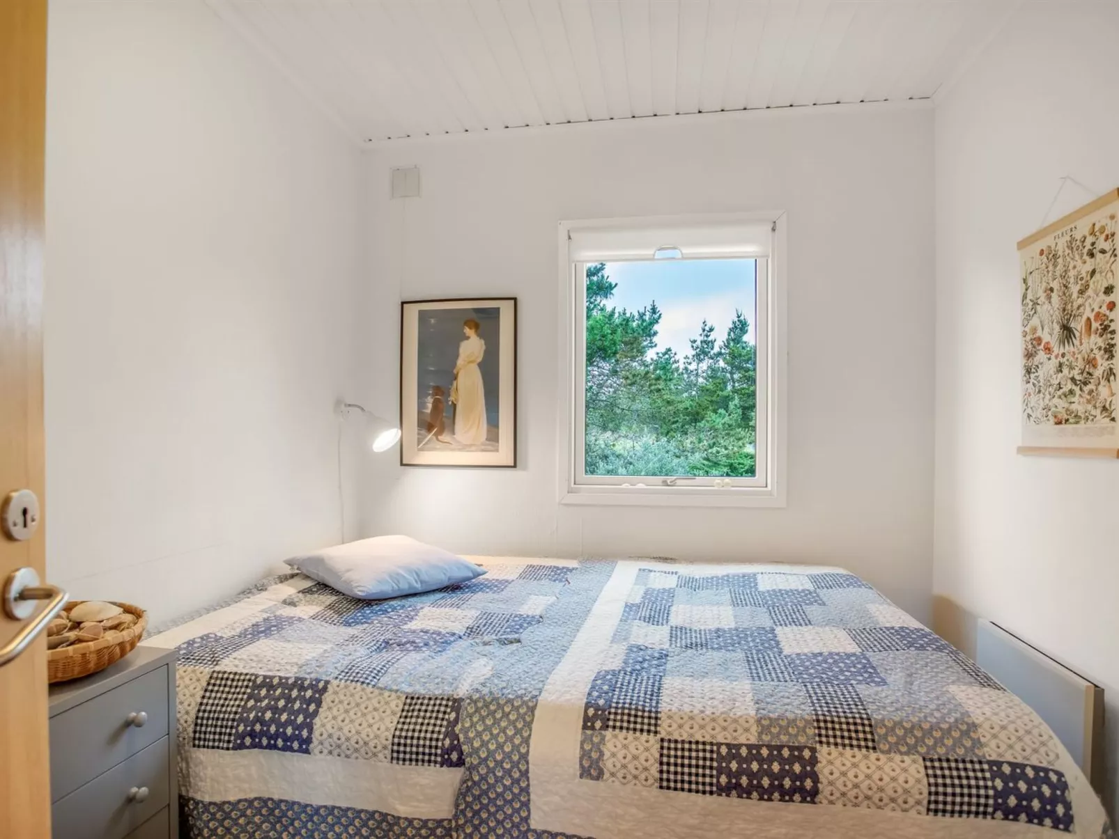 "Cate" - 900m from the sea-Binnen