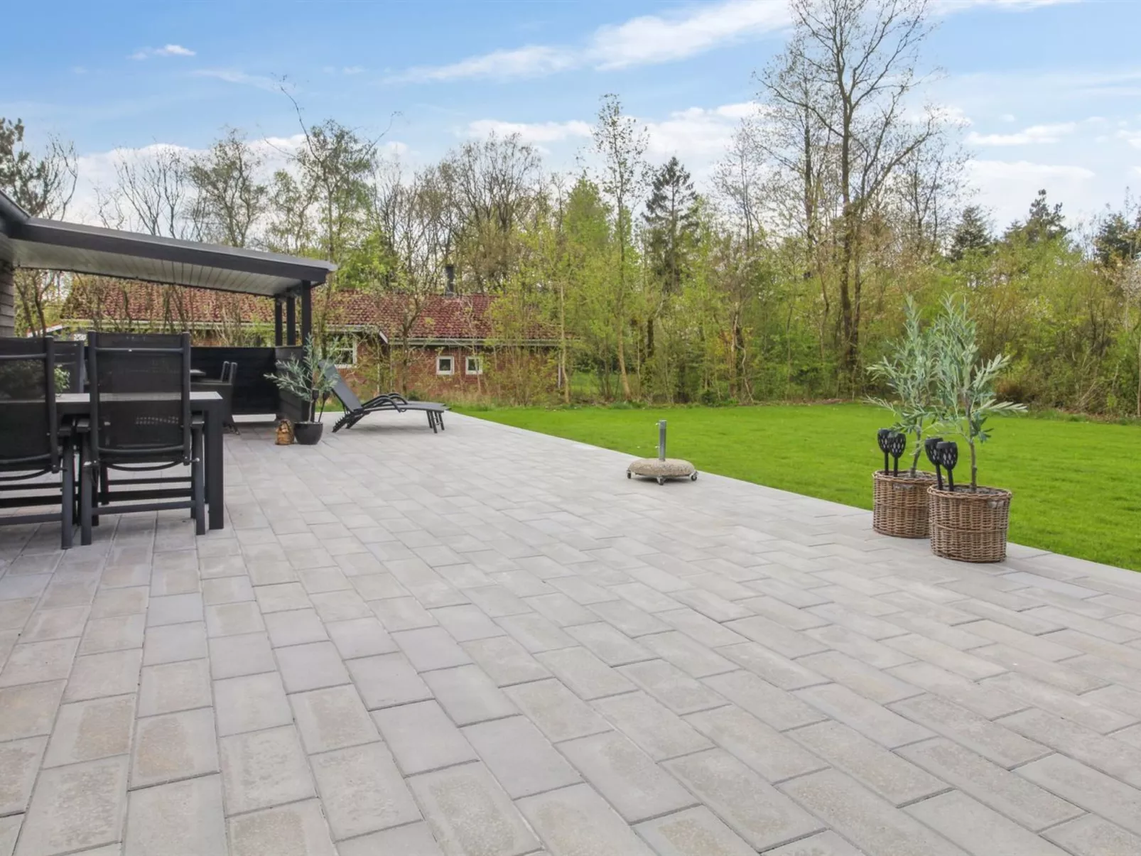 "Solvejg" - 30km from the sea-Buiten