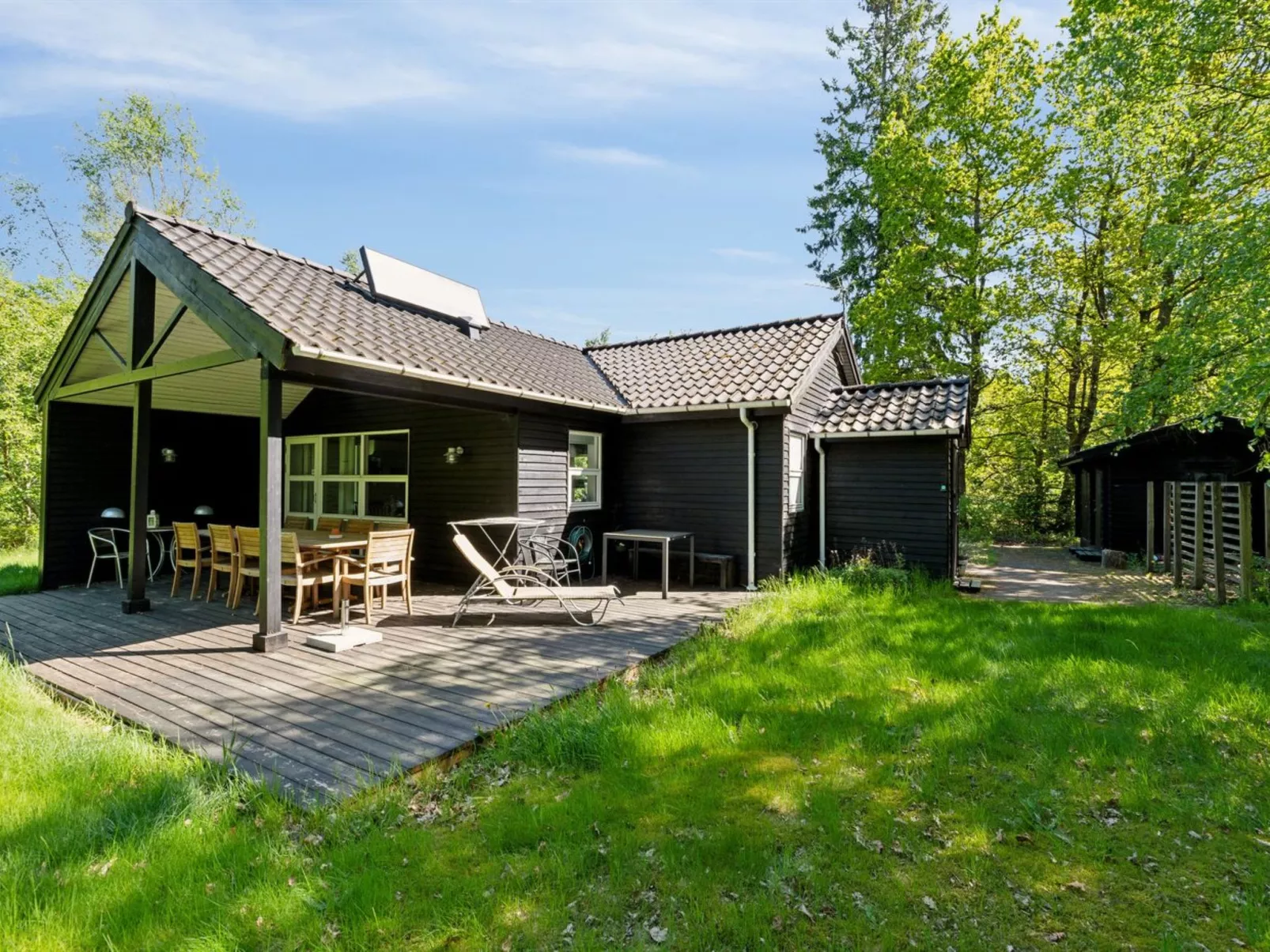 "Tomine" -  from the sea-Buiten