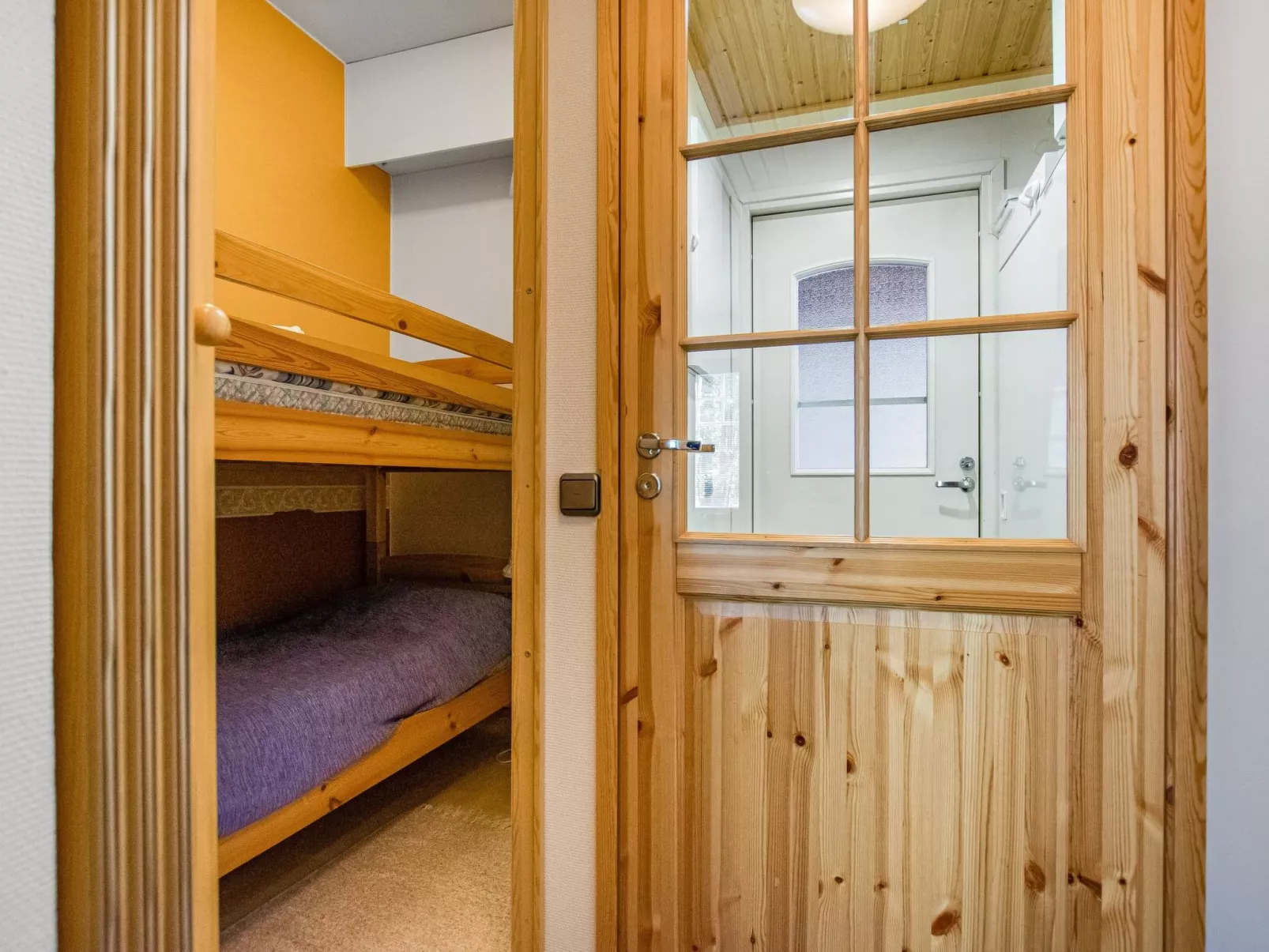 Outapailakka j 6 - Binnen