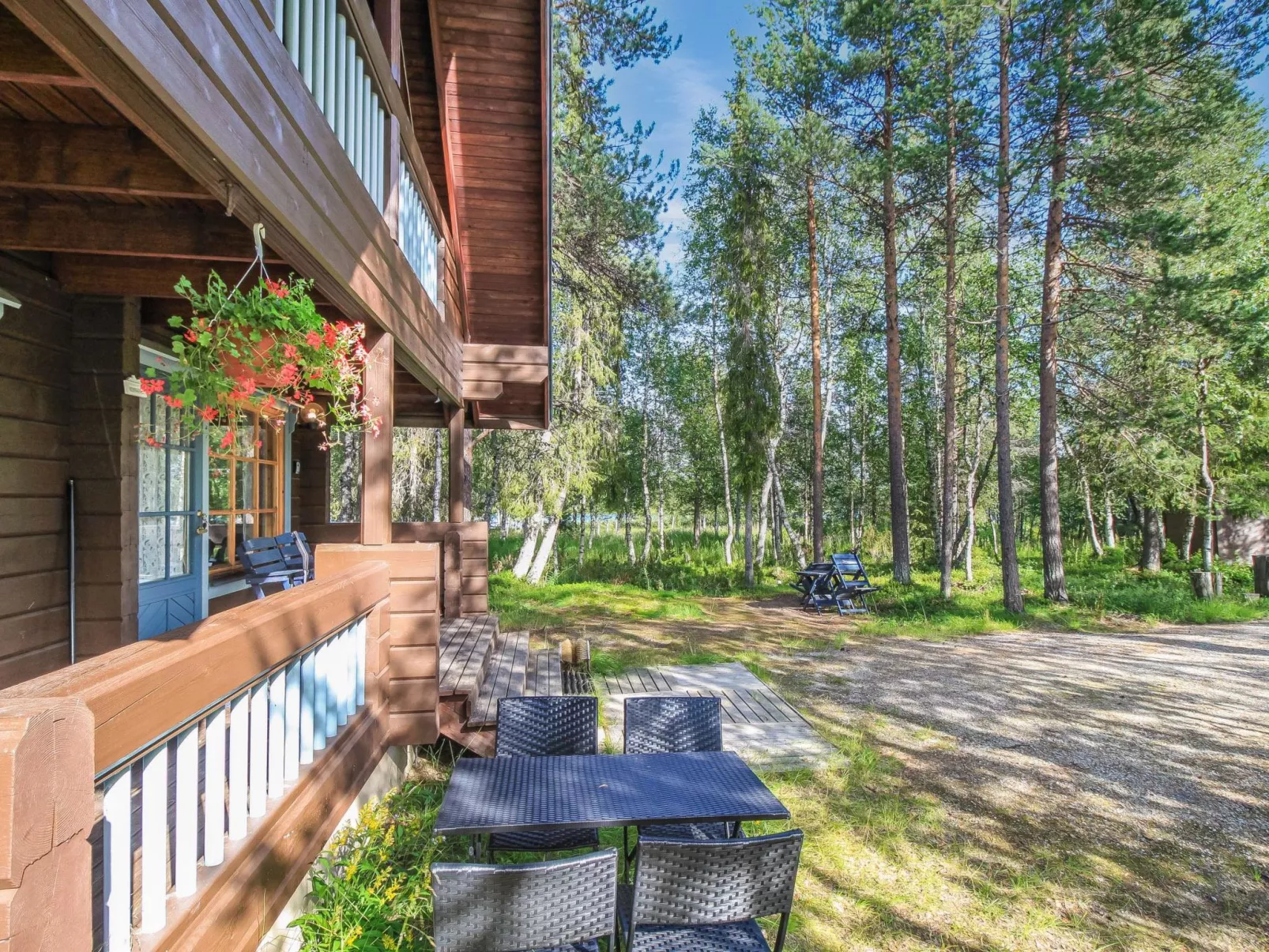 Marjatan mökki-Binnen