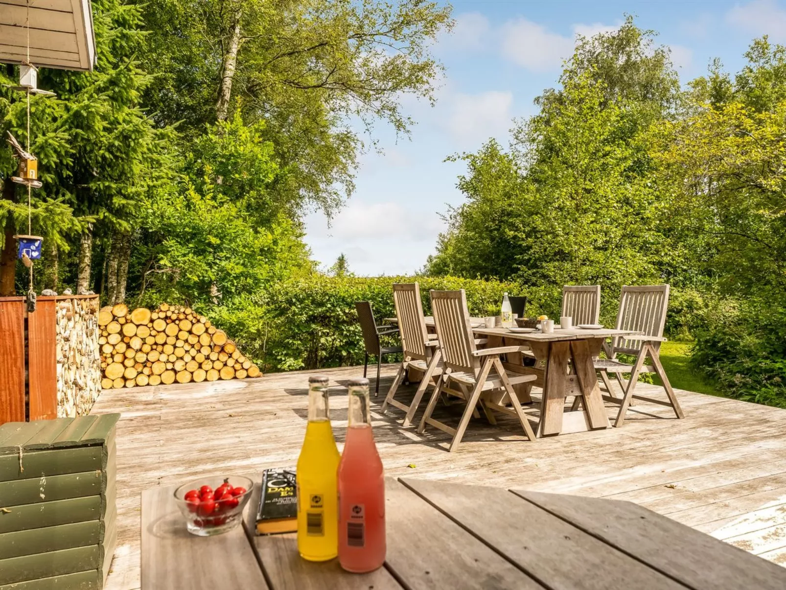 "Elisabete" - 200m to the fjord-Buiten