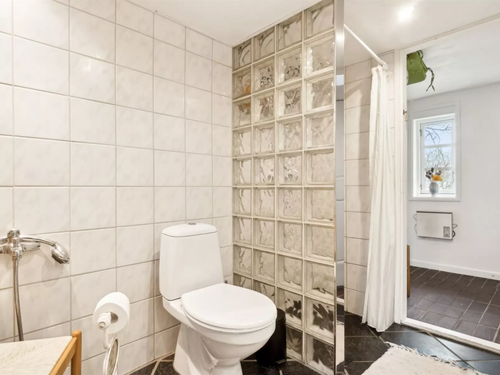 "Bena" - 2km from the sea-Binnen