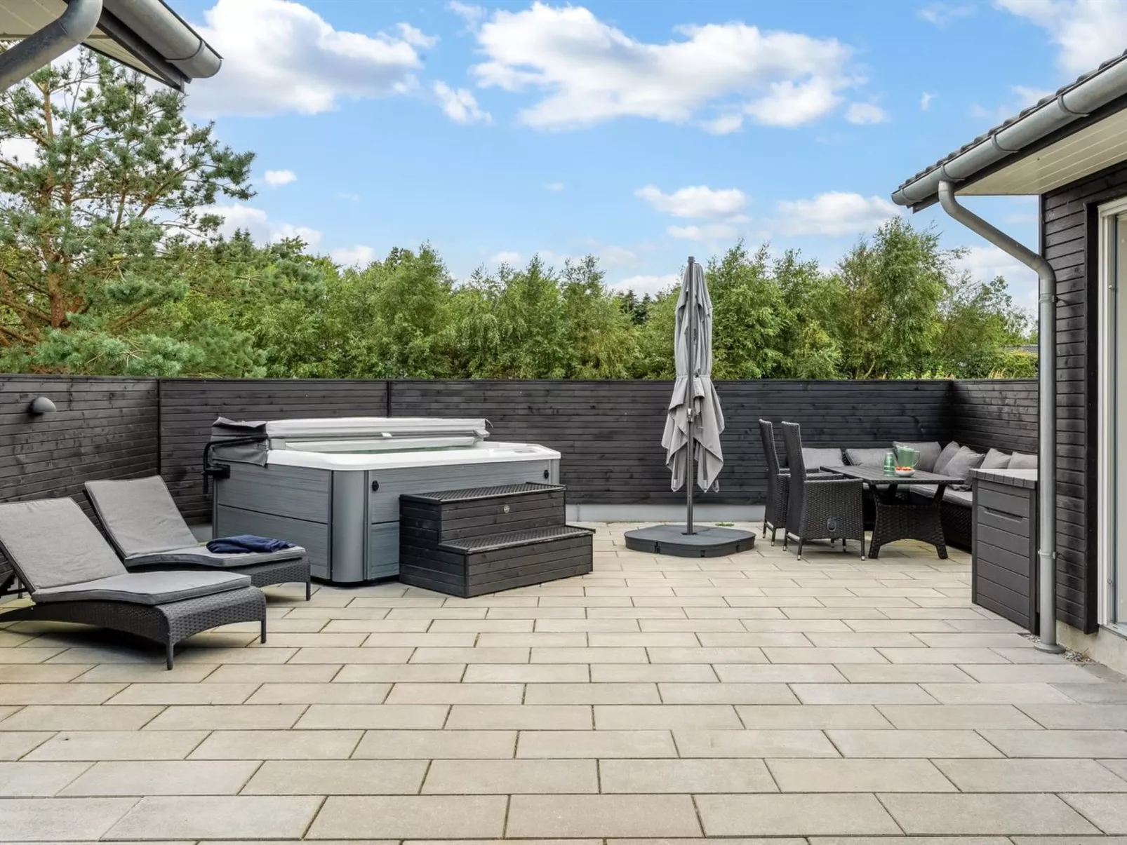 "Frederikke" - 990m from the sea-Buiten