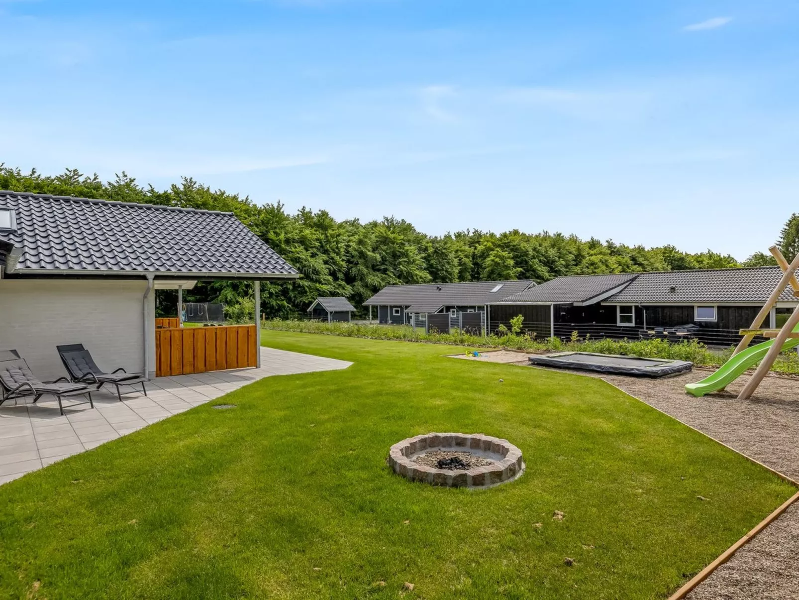 "Alvira" - 30km from the sea-Buiten