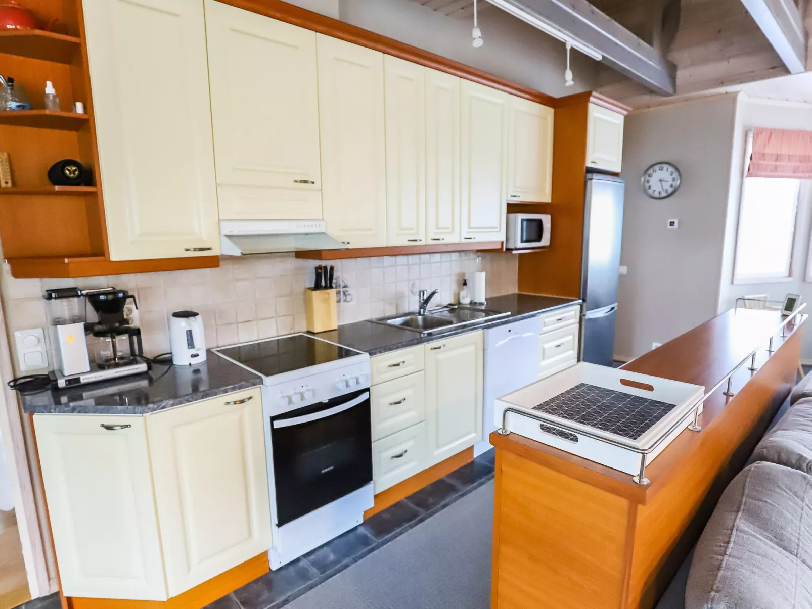 Rukan taikavuosselin helmi 8 a-Binnen