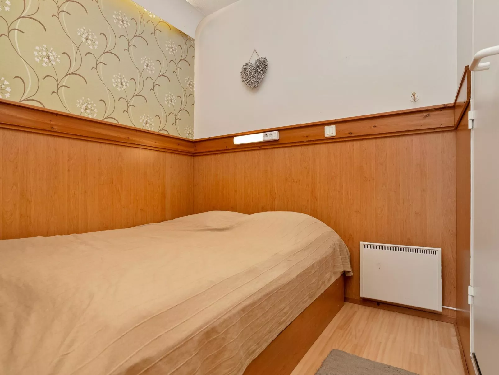 Snowflake b 24-Binnen