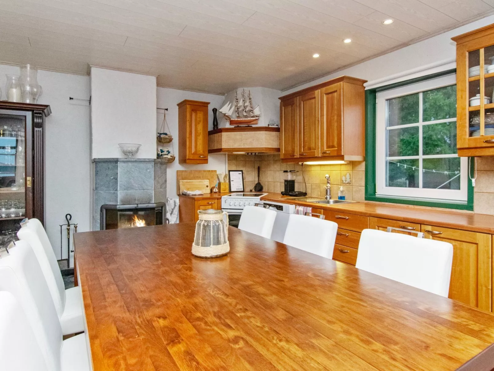 Villa blomvik-Binnen