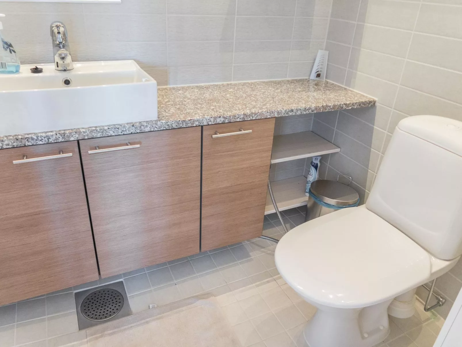 Holy lake rantasauna-Binnen