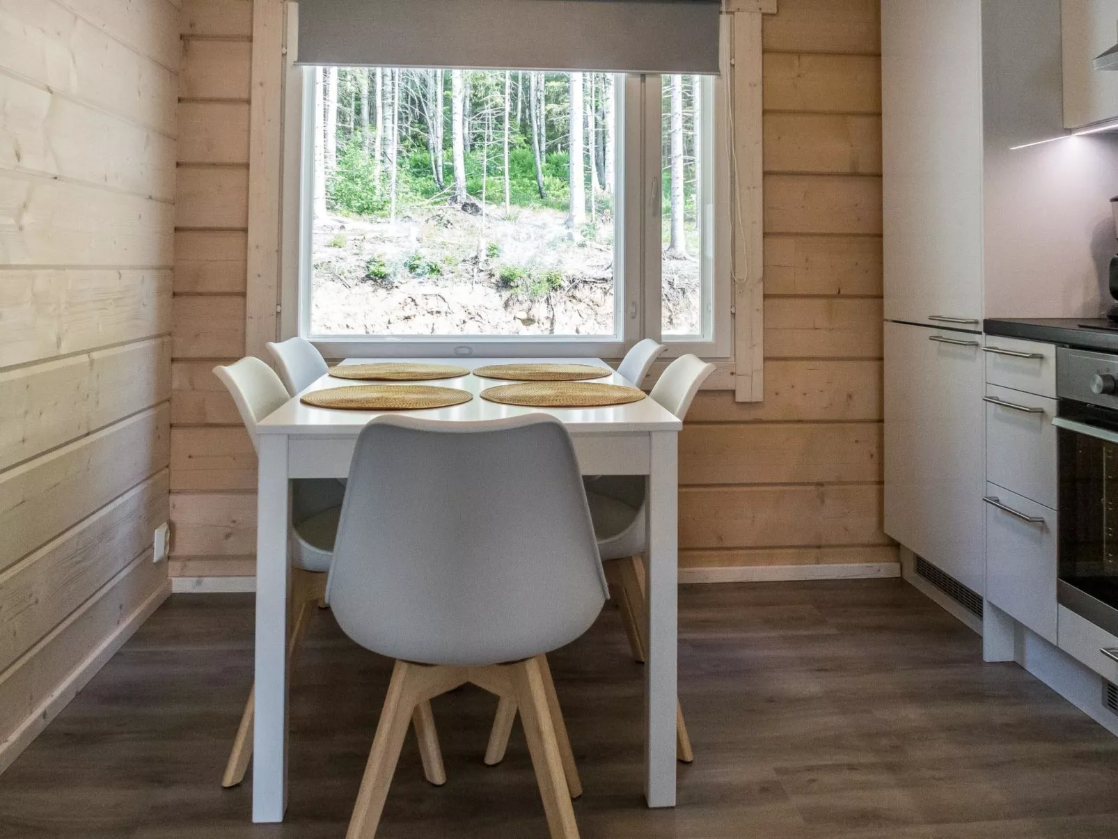 Kolin kangastus apila 1-Binnen