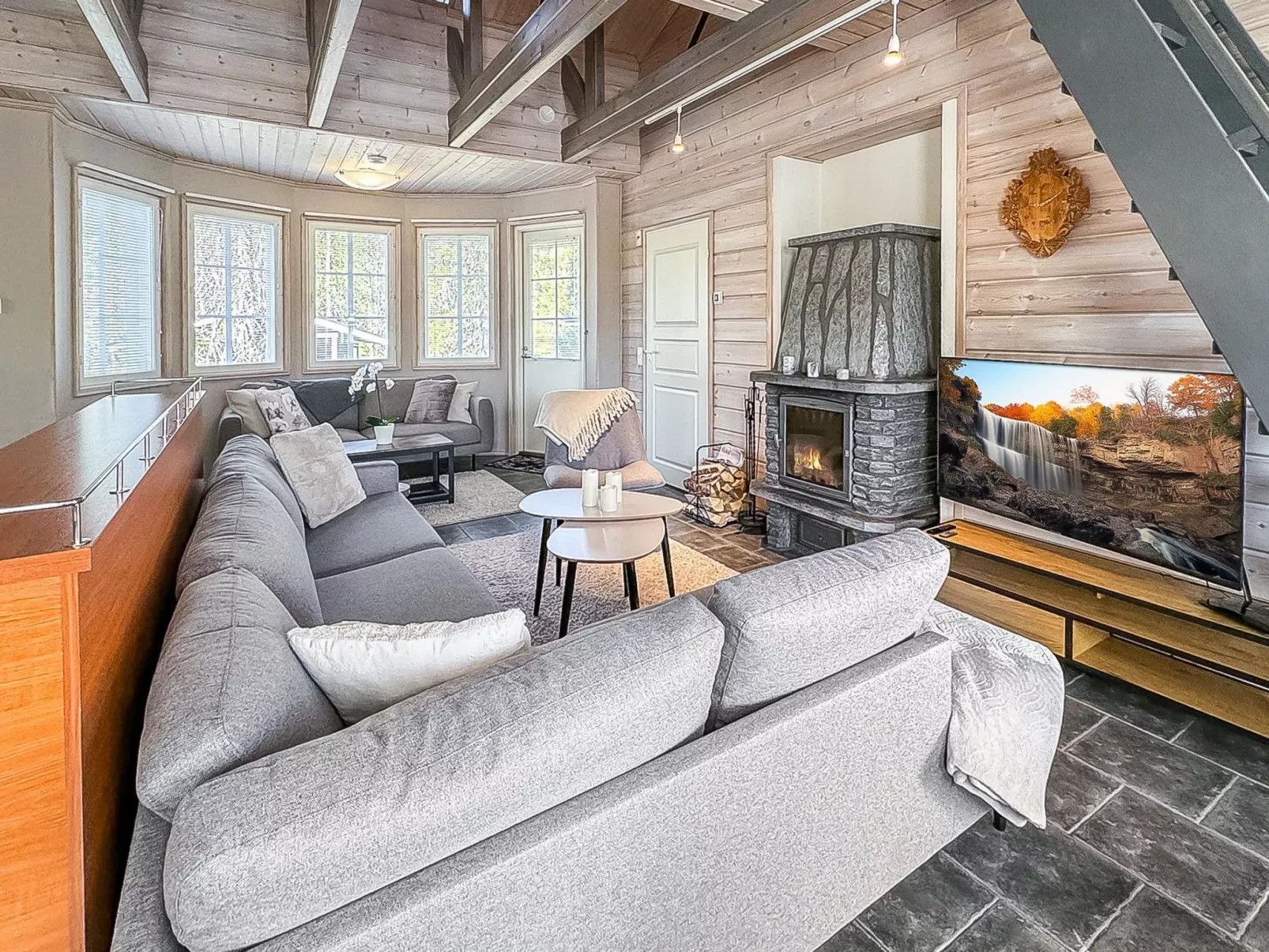 Villa taikavuosseli-Binnen