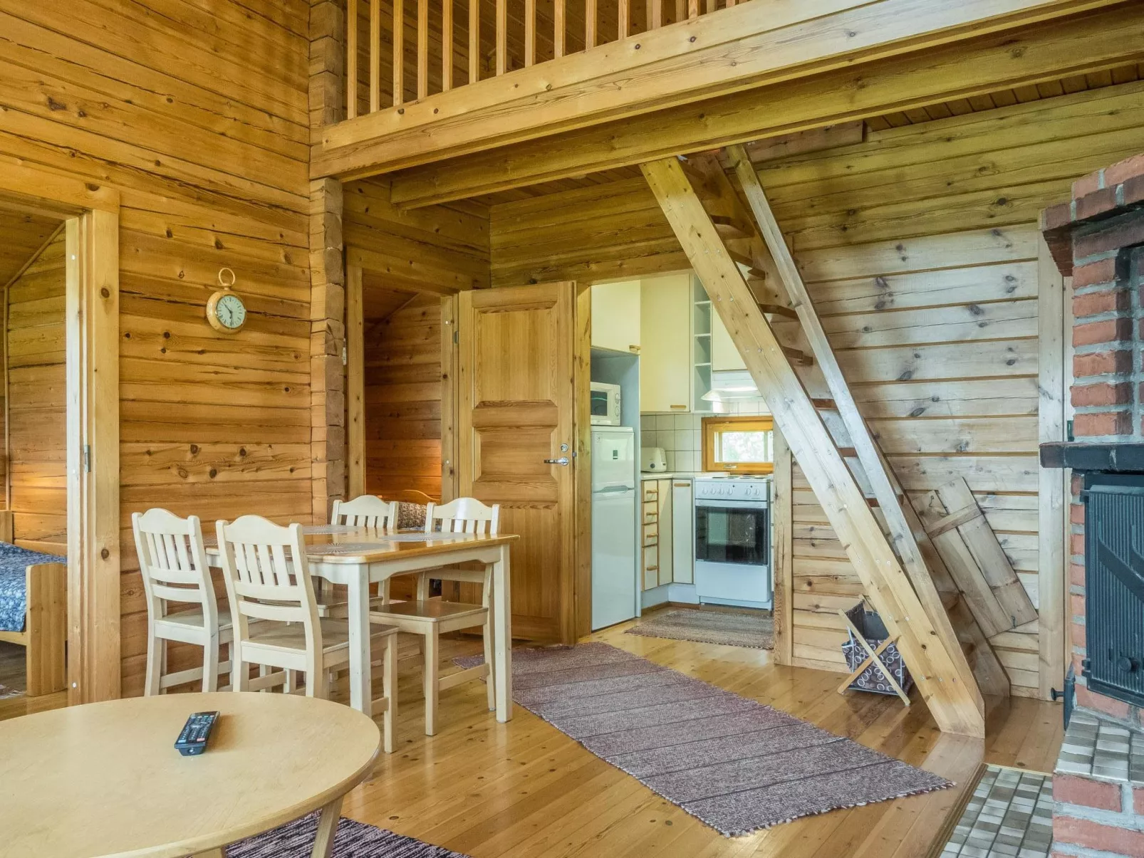 Mansikkaranta 1-Binnen