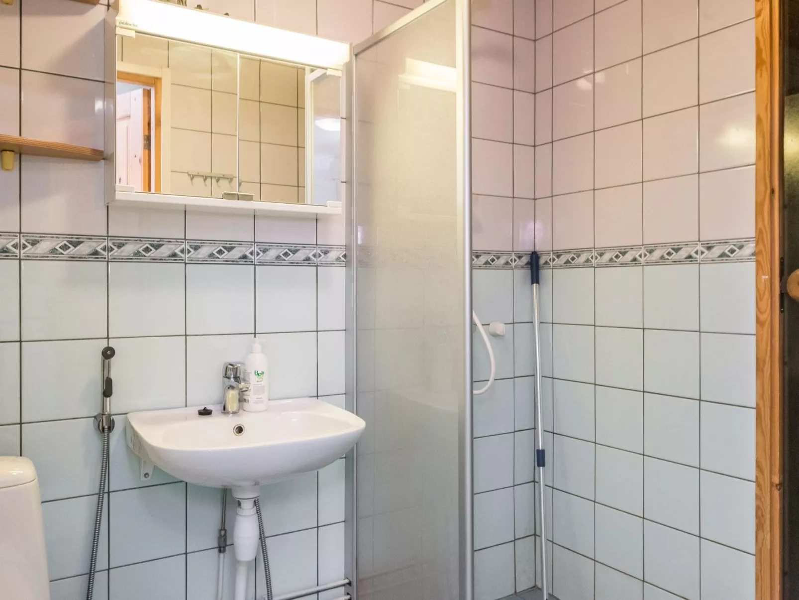 Kylpylän ullanrinne 12 c-Binnen