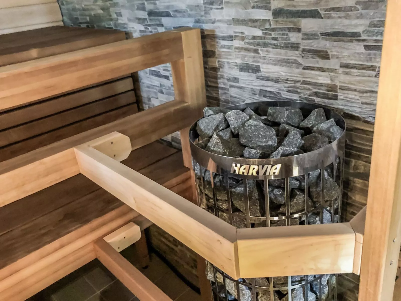 Pajalan hirsitupa-Binnen