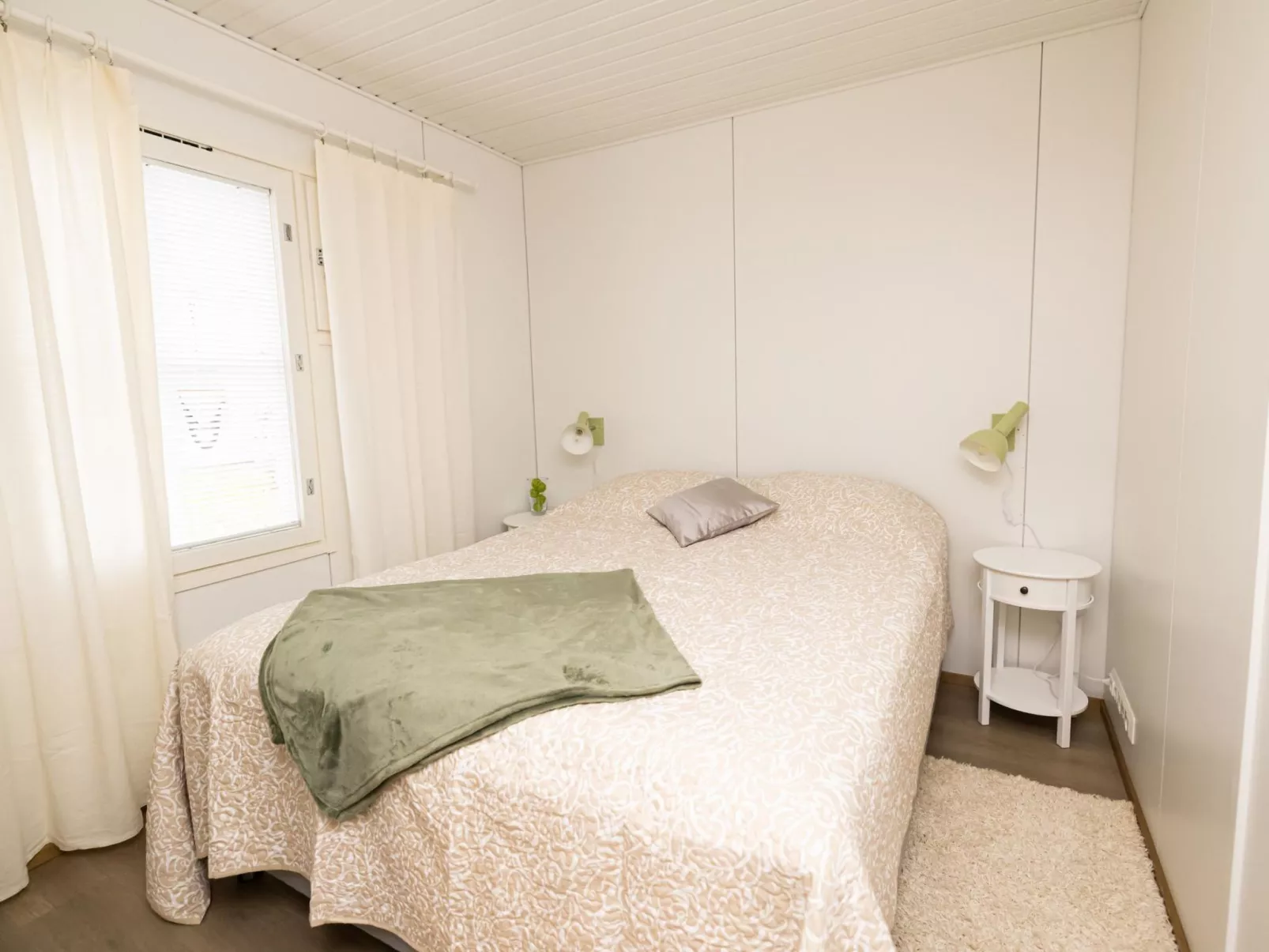 Koivukuja, katinkullantie-Binnen