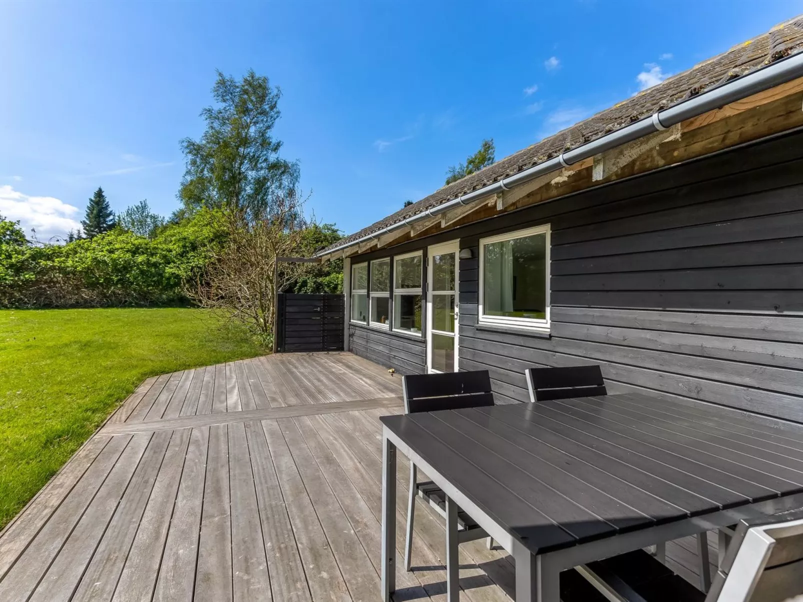 "Prohor" - 150m from the sea-Buiten