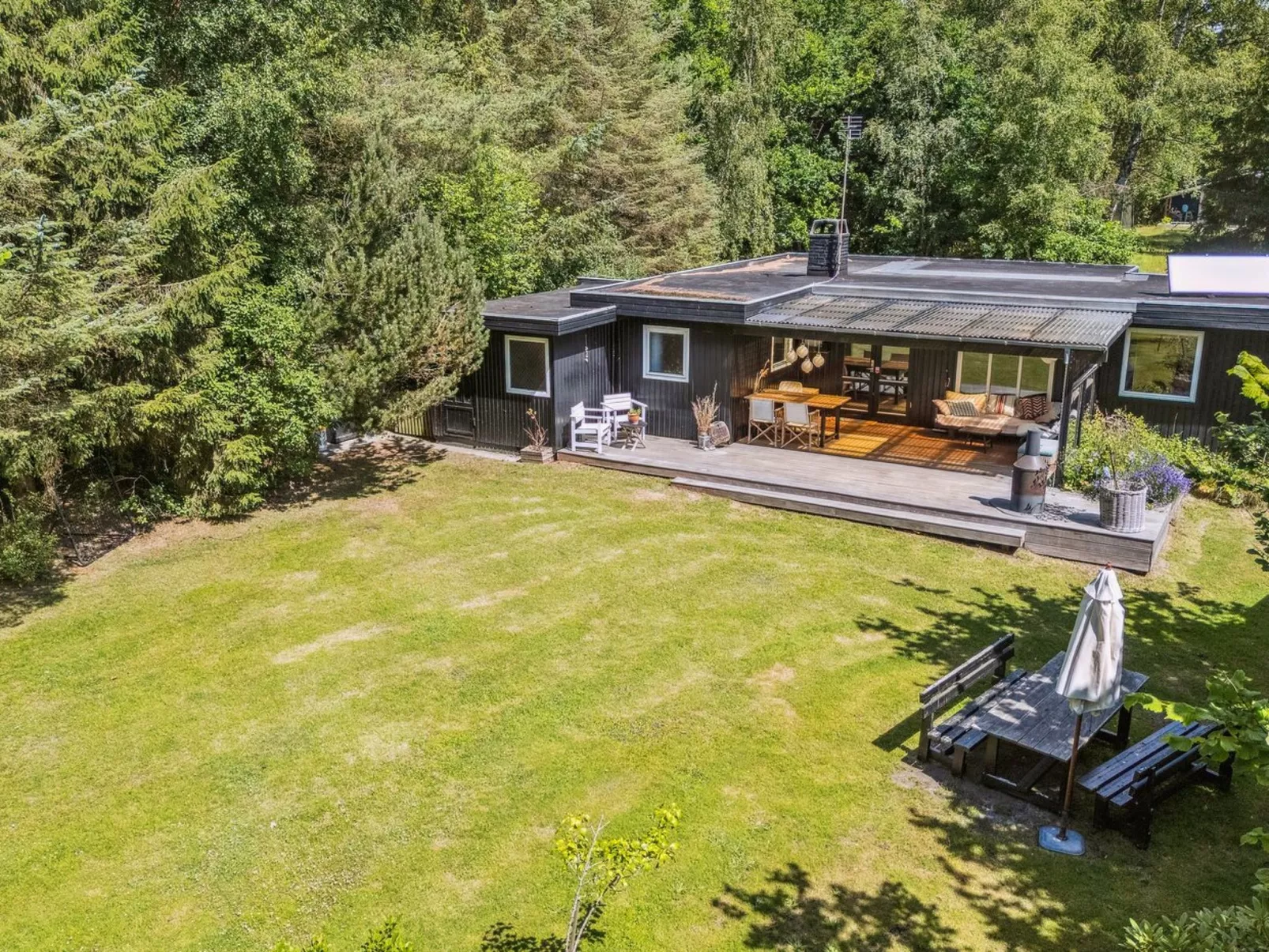 "Tatyana" - 1.6km from the sea-Buiten