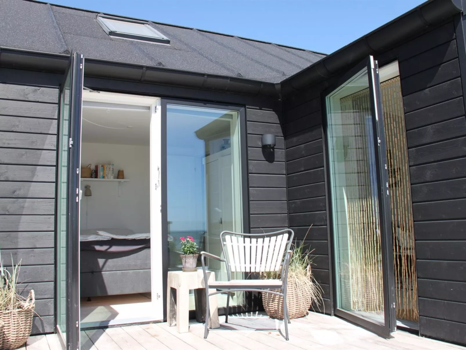 "Valia" - 20m from the sea-Buiten