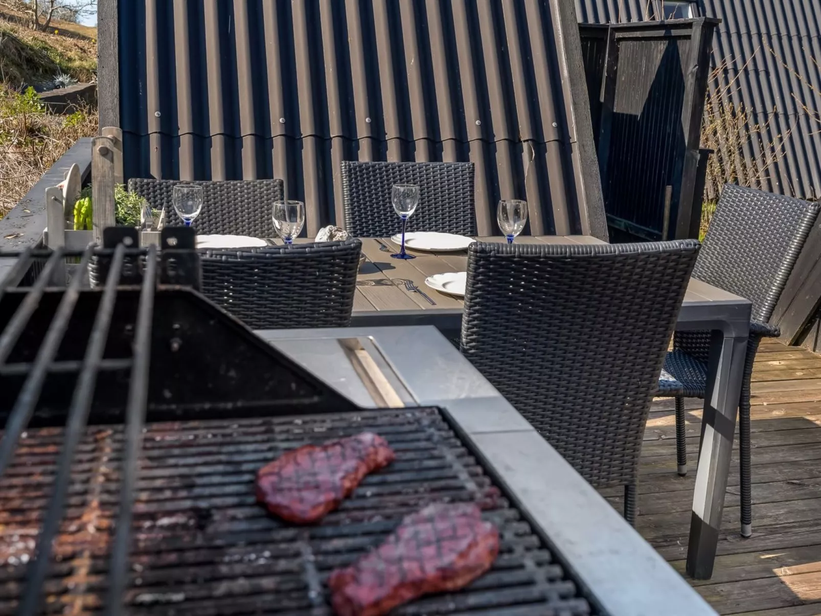 "Kauno" - 16km to the fjord-Buiten