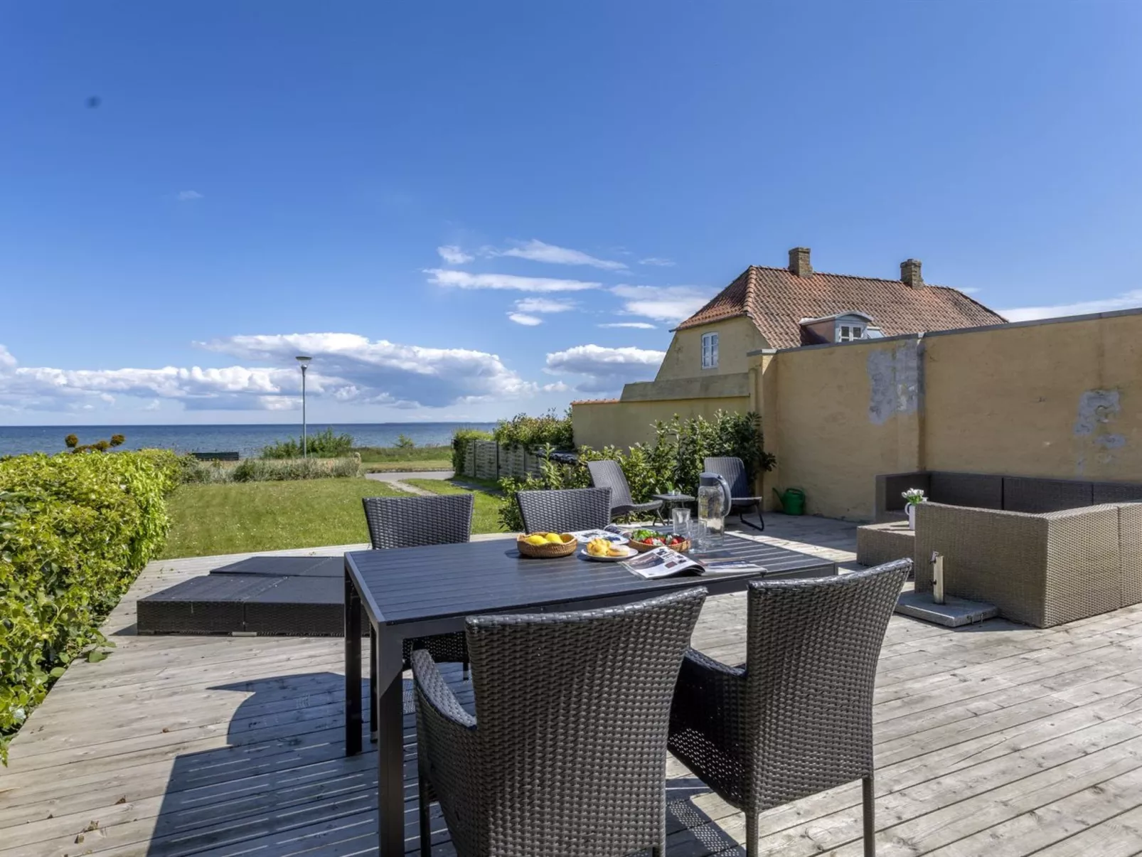 "Ilze" - 20m from the sea-Buiten