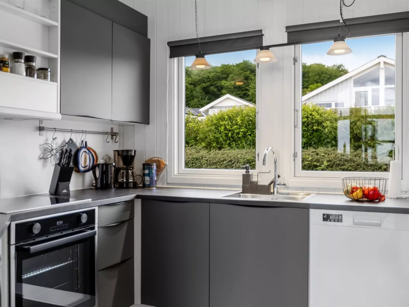 "Fraja" - 300m from the sea-Binnen