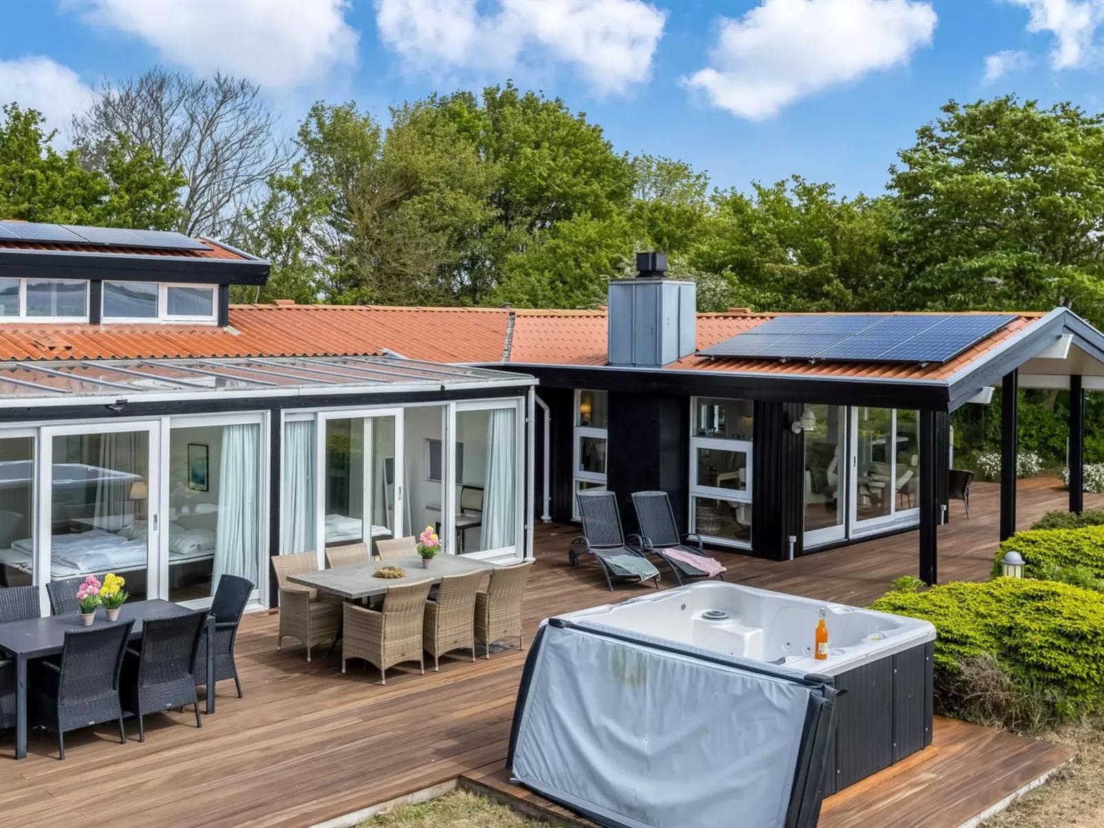 "Xaverius" - 30m from the sea-Buiten