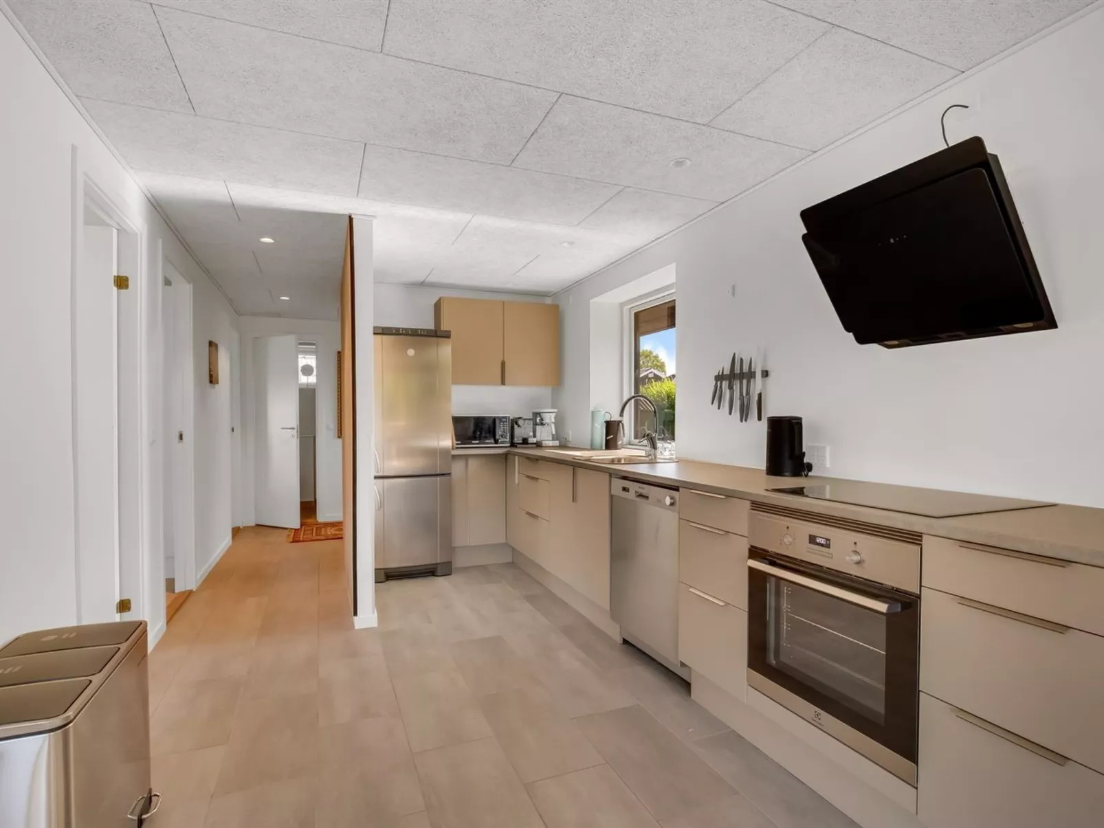 "Abel" - 250m from the sea-Binnen