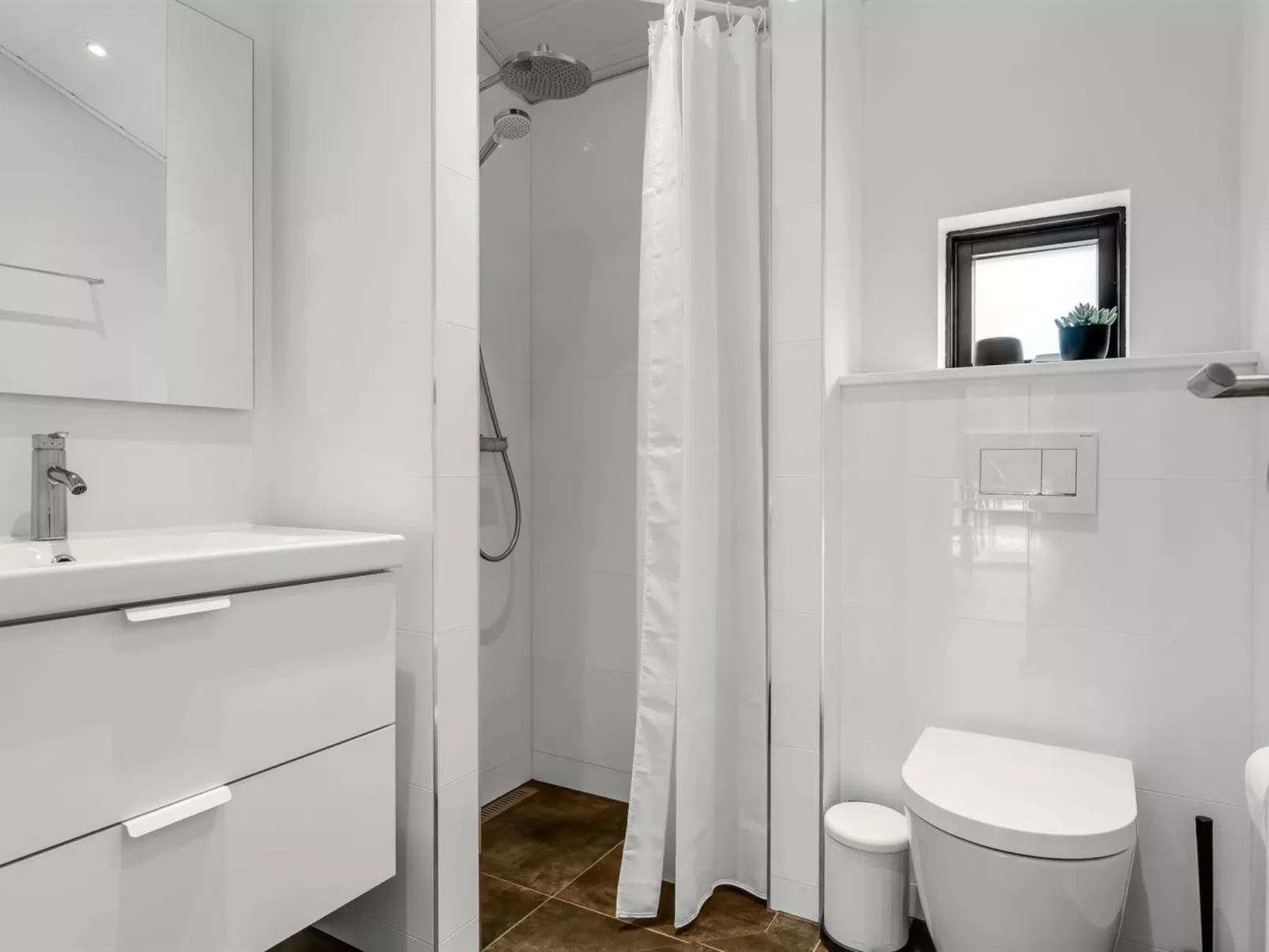 "Sighvat" - 300m from the sea-Binnen