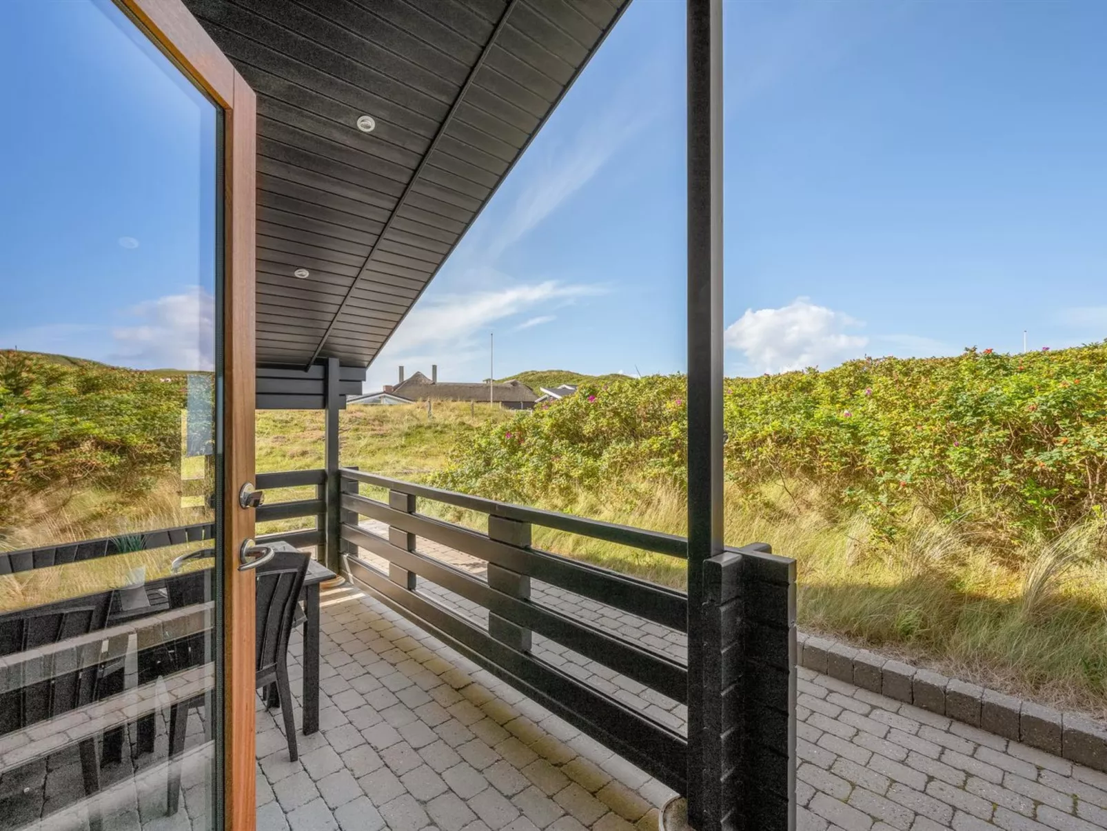 "Georg" - 200m from the sea-Buiten