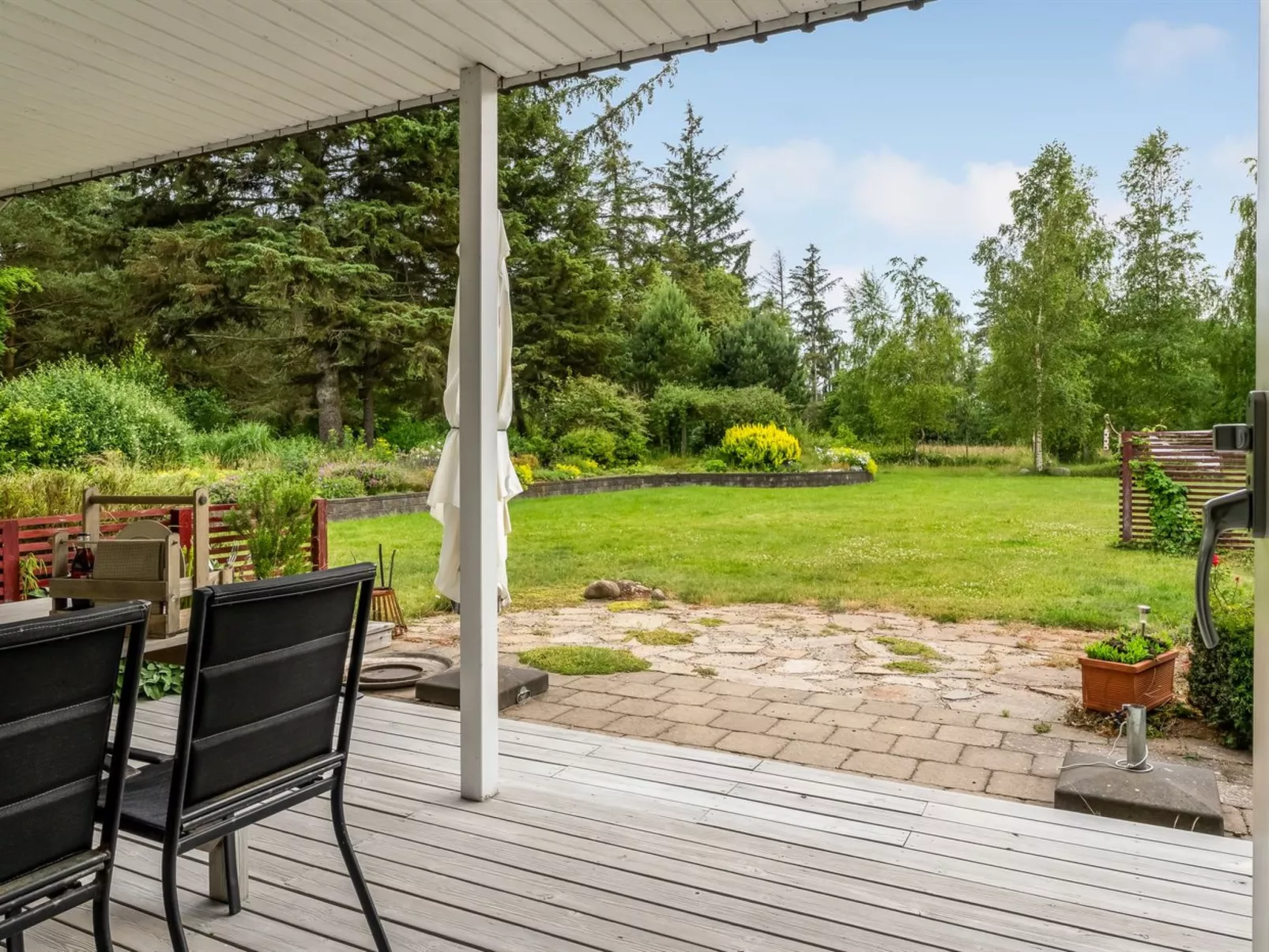 "Thine" - 800m from the sea-Buiten