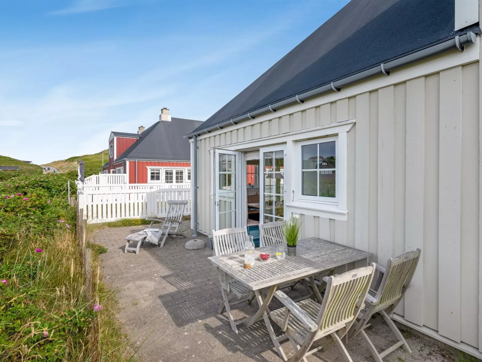 "Hildegerd" - 100m from the sea-Buiten