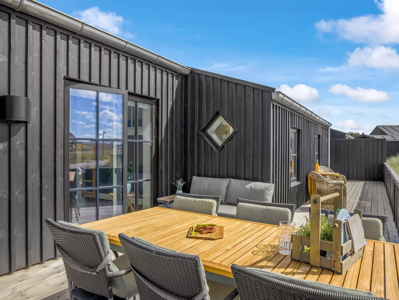 "Tjure" - 500m from the sea-Buiten